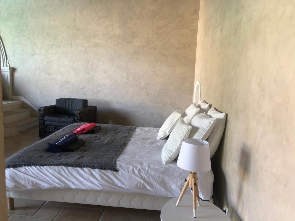 Hotel Le Pool House - Private Jacuzzi Ventabren Esterno foto
