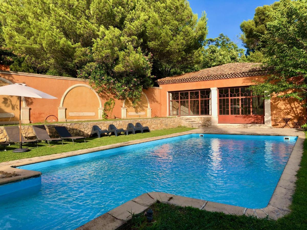 Hotel Le Pool House - Private Jacuzzi Ventabren Esterno foto