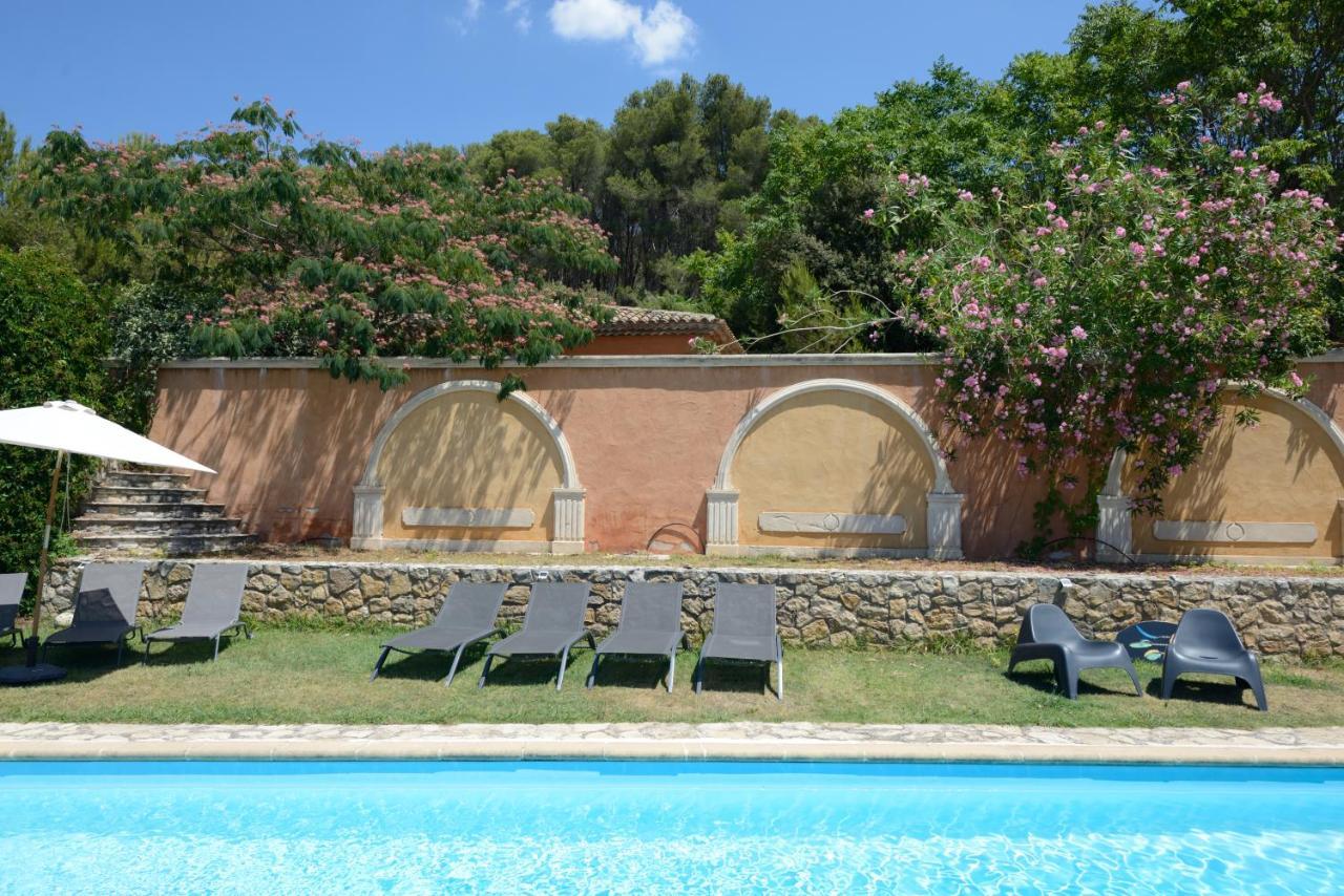 Hotel Le Pool House - Private Jacuzzi Ventabren Esterno foto